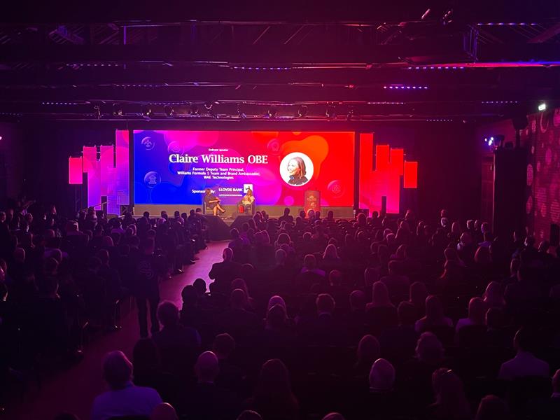 41399Af3 53Ff 4727 B280 434749B823c8