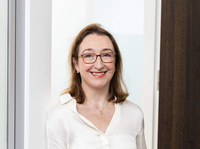 Headshot of Dominique Burnett