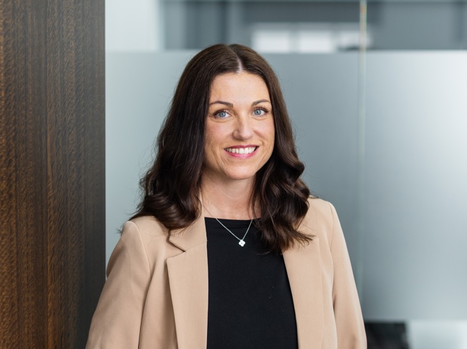 Christina Gates Cropped (1)